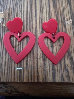 Heart Earrings ❤️